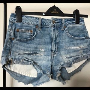 Short light wash jean shorts